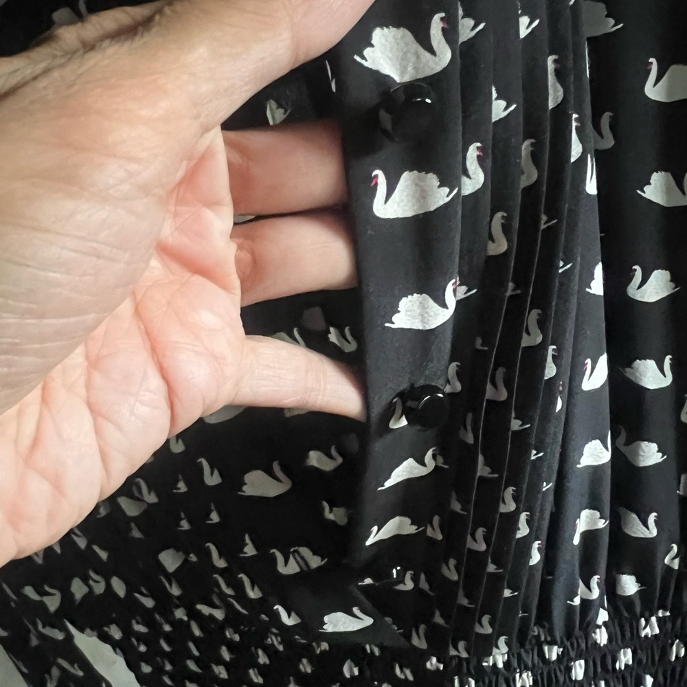 Kate Spade Black and White Swan Print Dress size medium - Picture 3 of 6